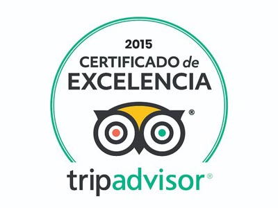 La imagen muestra el Certificado excelencia tripadvisor del 2015 y tiene el siguiente texto: 2015, Certificado de Excelencia.